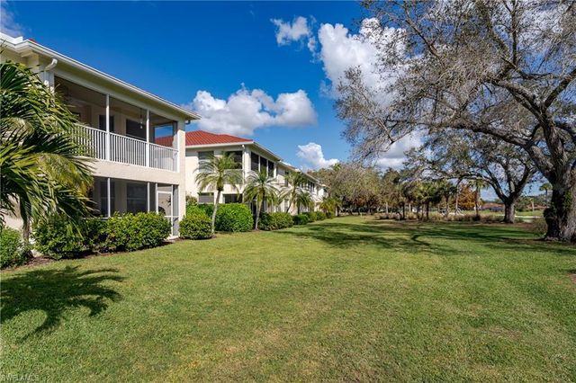 640 Lalique CIR 405, Naples, FL 34119