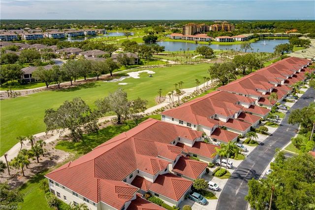 640 Lalique CIR 405, Naples, FL 34119