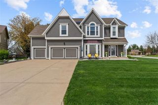 600 SW Trailpark Circle, Lee's Summit, MO 64081