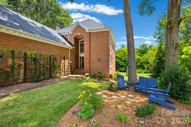 636 Landsdowne Court, Fort Mill, SC 29708