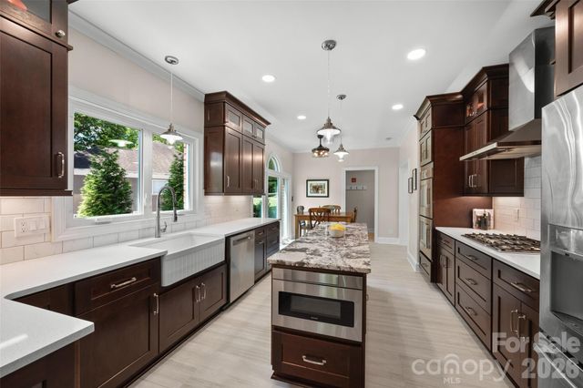 636 Landsdowne Court, Fort Mill, SC 29708