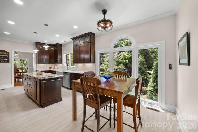 636 Landsdowne Court, Fort Mill, SC 29708