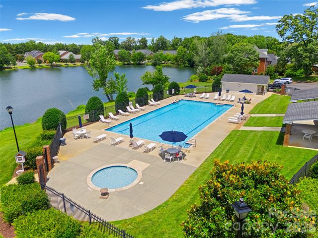 636 Landsdowne Court, Fort Mill, SC 29708