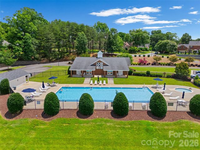 636 Landsdowne Court, Fort Mill, SC 29708