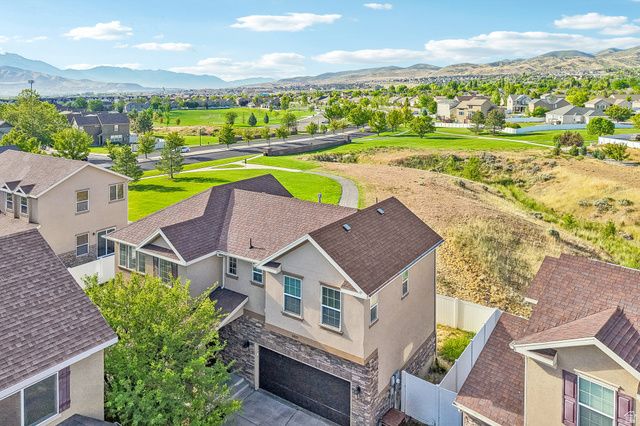5037 W LONDON BAY DR, Riverton, UT 84096