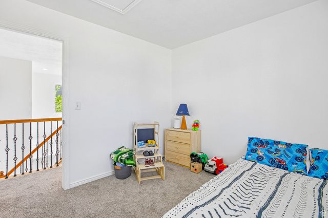 5037 W LONDON BAY DR, Riverton, UT 84096
