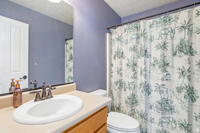 5037 W LONDON BAY DR, Riverton, UT 84096