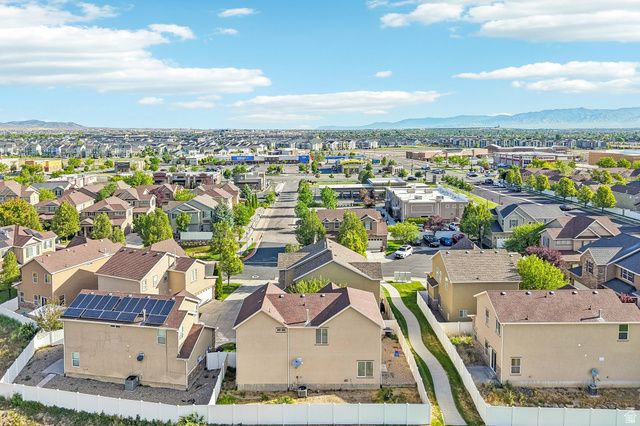 5037 W LONDON BAY DR, Riverton, UT 84096