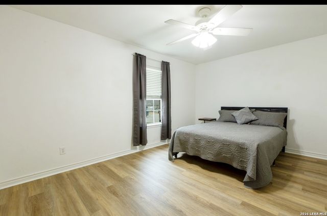 324 Bunker Hill, Pleasanton, TX 78064