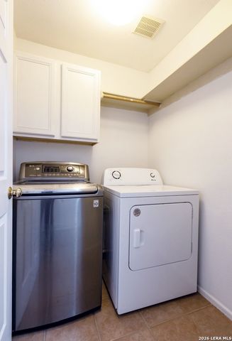 324 Bunker Hill, Pleasanton, TX 78064