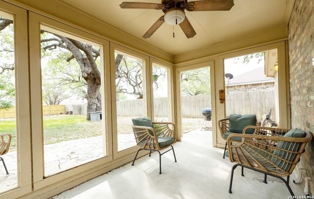 324 Bunker Hill, Pleasanton, TX 78064