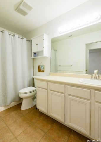 324 Bunker Hill, Pleasanton, TX 78064