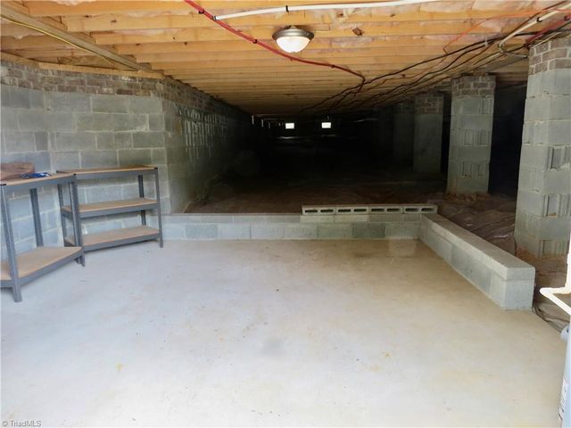 132 Feather Ridge Circle, Reidsville, NC 27320