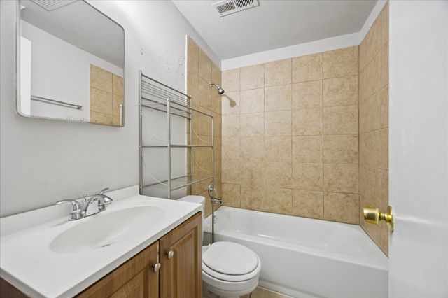 3919 Heatherbrook Drive, Houston, TX 77045