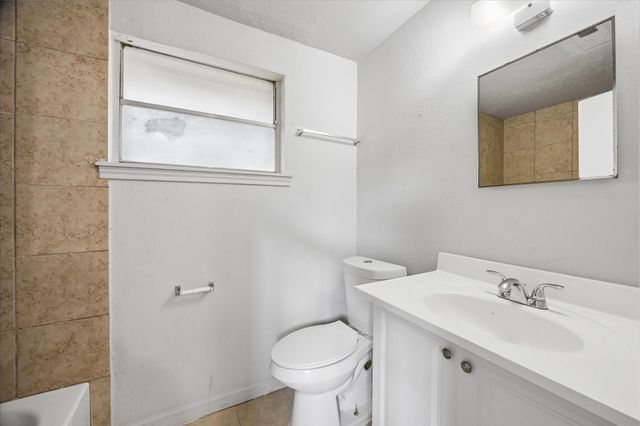 3919 Heatherbrook Drive, Houston, TX 77045