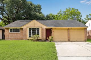 3919 Heatherbrook Drive, Houston, TX 77045