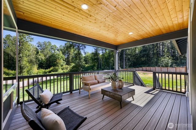 417 274th Street NE, Arlington, WA 98223