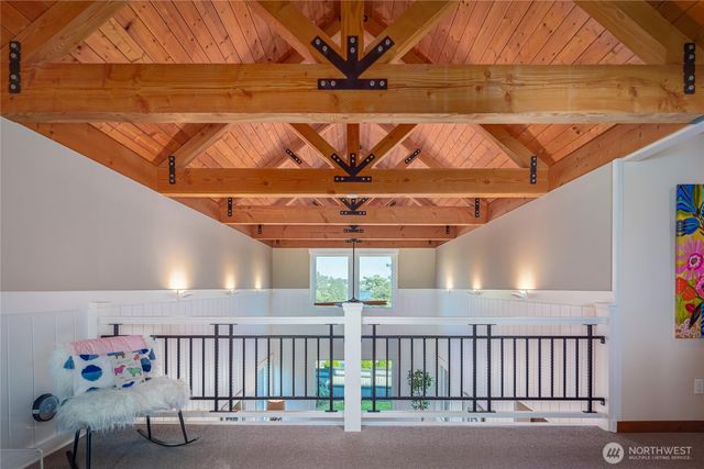 937 N 71st Street, Seattle, WA 98103