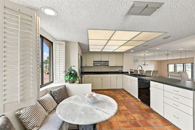 535 HAVEN POINT DRIVE, Treasure Island, FL 33706