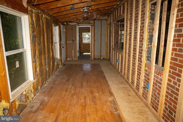 3704 SUITLAND RD SE, Washington, DC 20020