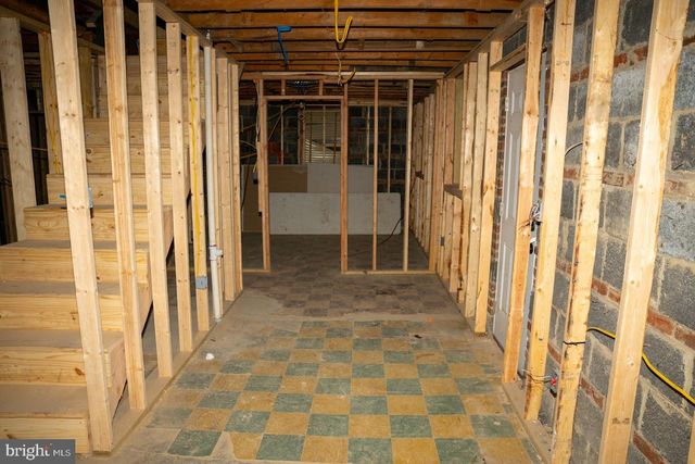 3704 SUITLAND RD SE, Washington, DC 20020