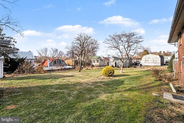 105 CHESTNUT ALY, Halifax, PA 17032