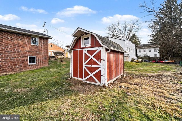 105 CHESTNUT ALY, Halifax, PA 17032