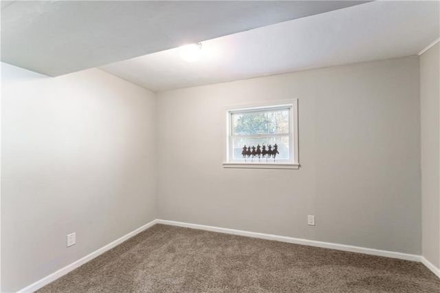 1168 Kingman Road, Pomona, KS 66076