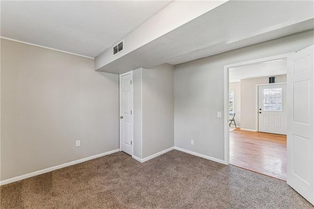 1168 Kingman Road, Pomona, KS 66076