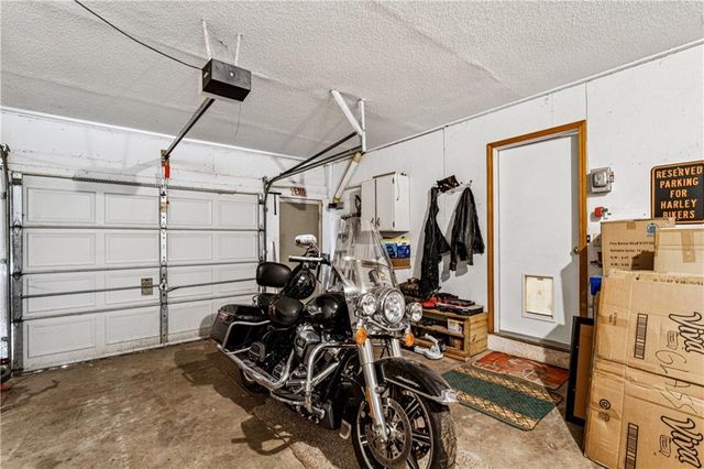 1168 Kingman Road, Pomona, KS 66076