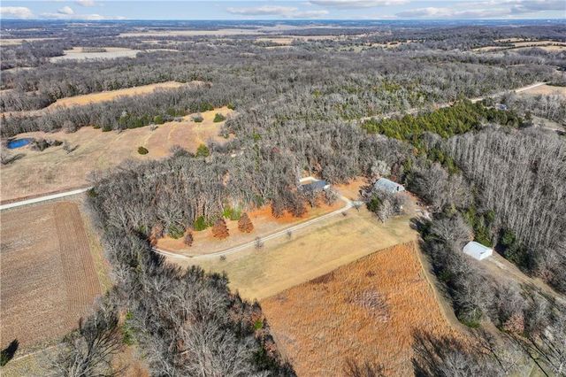 1168 Kingman Road, Pomona, KS 66076