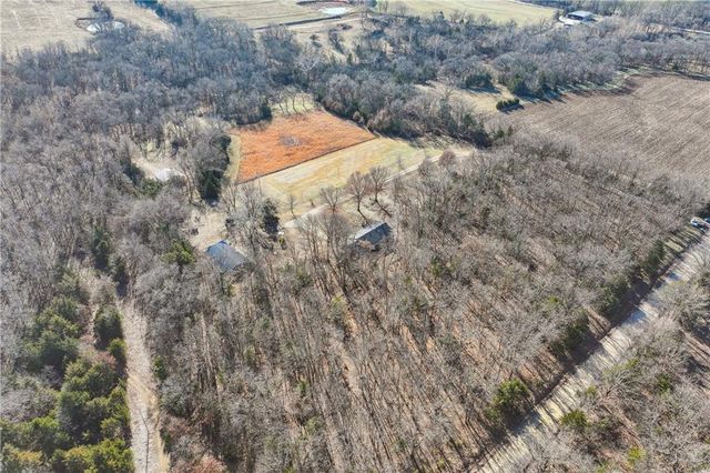 1168 Kingman Road, Pomona, KS 66076