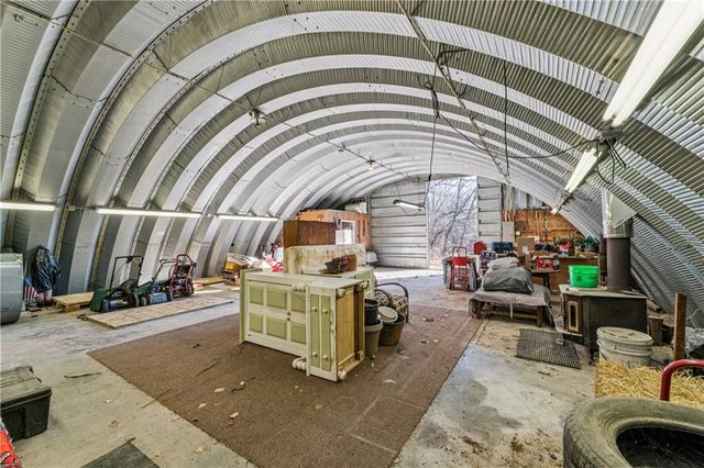 1168 Kingman Road, Pomona, KS 66076