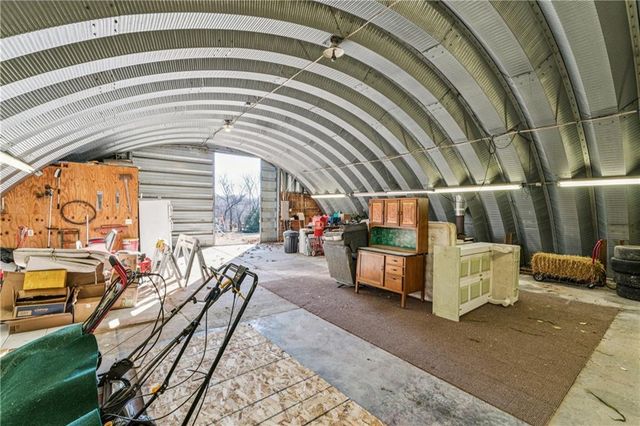 1168 Kingman Road, Pomona, KS 66076