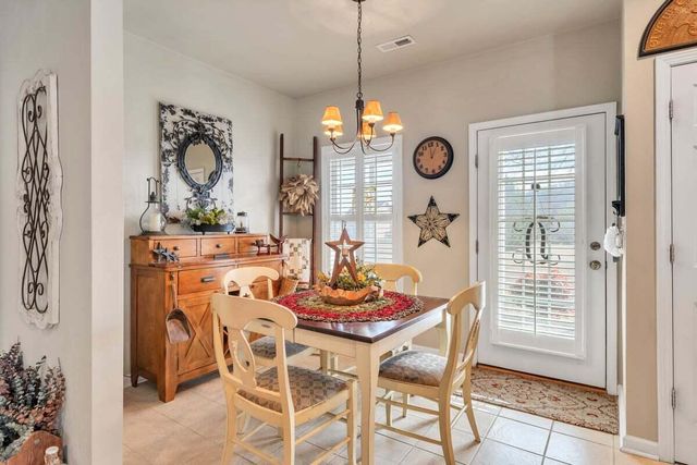 2615 QUEENS WAY, Vinton, VA 24179