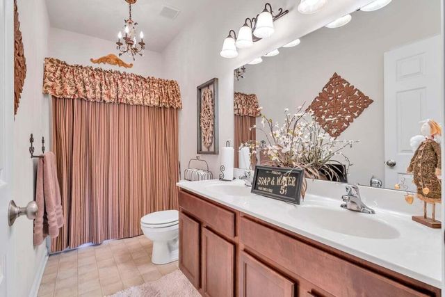 2615 QUEENS WAY, Vinton, VA 24179