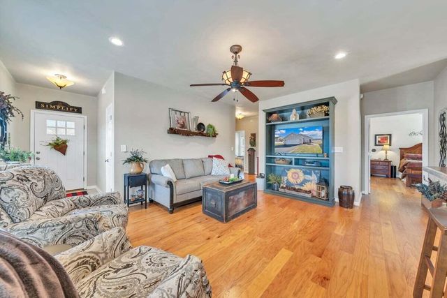 2615 QUEENS WAY, Vinton, VA 24179