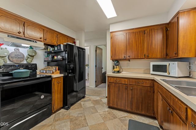 1120 SW Cottonwood Street, Grants Pass, OR 97526