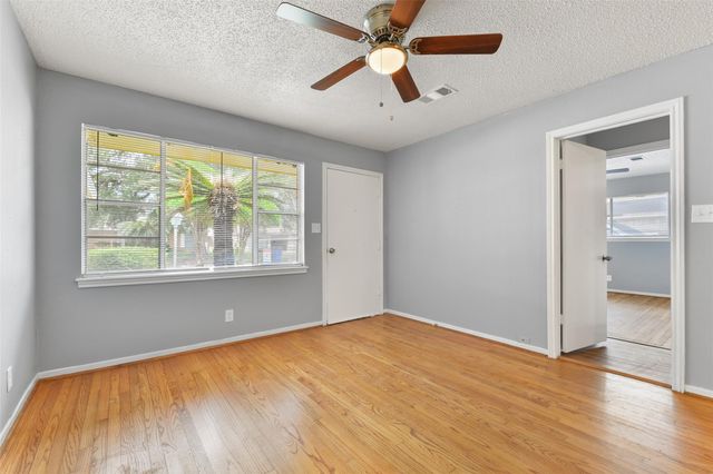 7405 Carver Avenue, Texas City, TX 77591