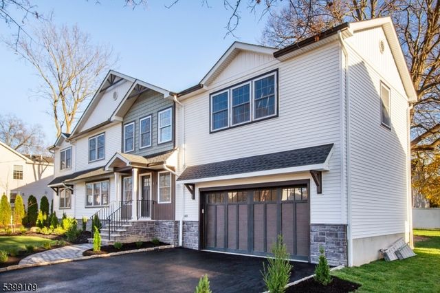 44 4Th Ave, Roseland Boro, NJ 07068