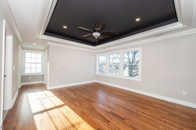 44 4Th Ave, Roseland Boro, NJ 07068