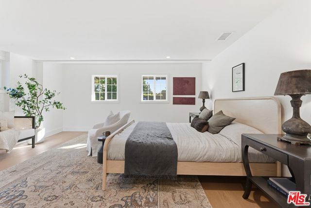 7401 Costello Avenue, Van Nuys (los Angeles), CA 91405