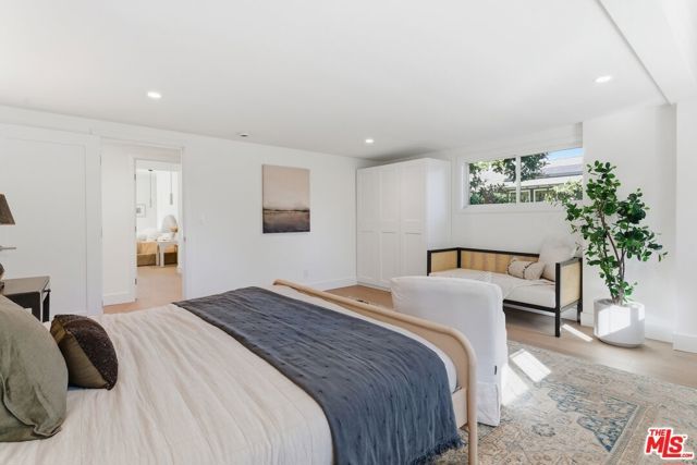 7401 Costello Avenue, Van Nuys (los Angeles), CA 91405