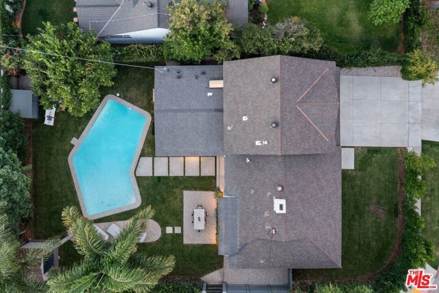 7401 Costello Avenue, Van Nuys (los Angeles), CA 91405