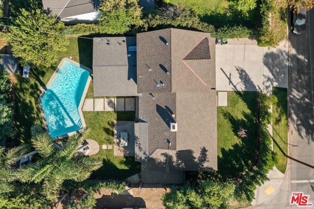 7401 Costello Avenue, Van Nuys (los Angeles), CA 91405