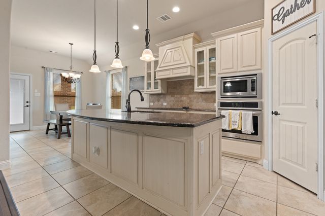 414 Belmont Drive, Midlothian, TX 76065
