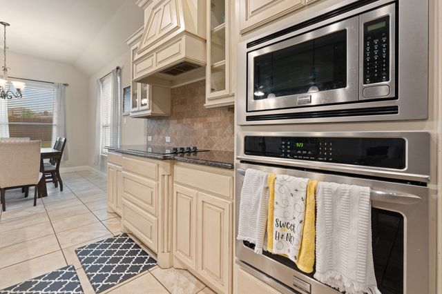 414 Belmont Drive, Midlothian, TX 76065