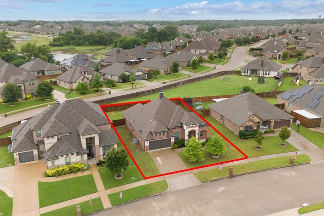 414 Belmont Drive, Midlothian, TX 76065