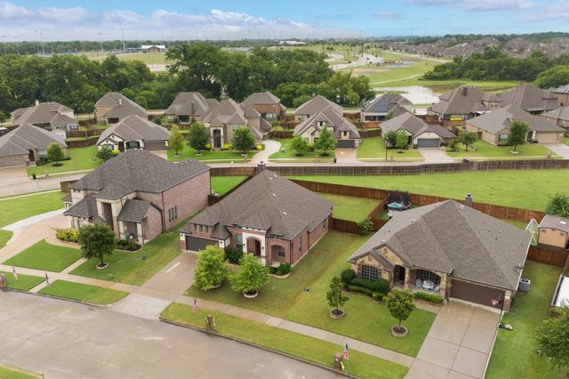 414 Belmont Drive, Midlothian, TX 76065