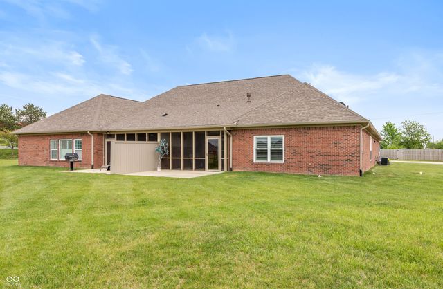 2899 Grandview Lane, Greenwood, IN 46143